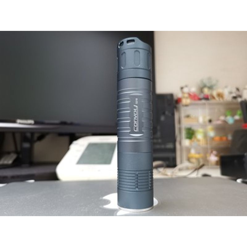 Đèn Pin Convoy S21B Kèm Đèn Led SST40 / SFT40 EDC