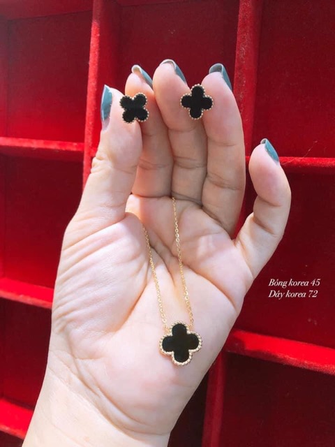Bộ trang sức cỏ 4 lá đen vàng korea