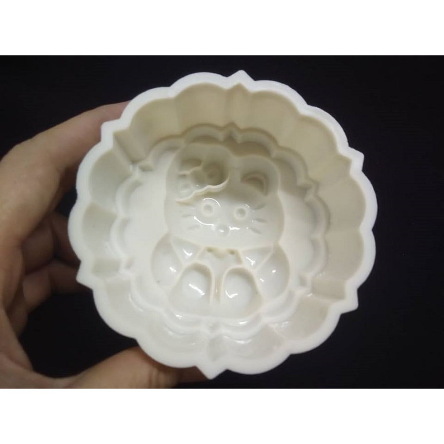 KHUÔN RAU CÂU TRUNG THU HÌNH MÈO KITTY 10CM