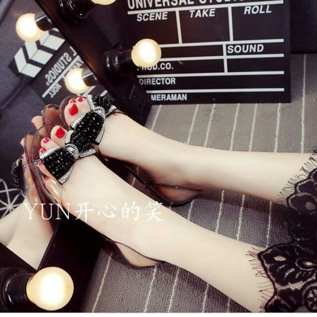 Giày búp bê nhựa trong đi mưa nơ đá vàng phối trắng ,