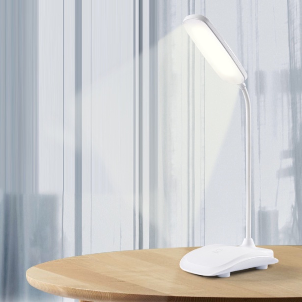 Đèn LED để bàn 3 màu trong 1 có thể sạc lại tiện dụng