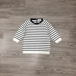 Áo len kẻ zara