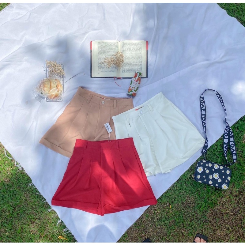 Quần đùi ngắn xếp li basic Cotton Candy Shorts Reverclothings