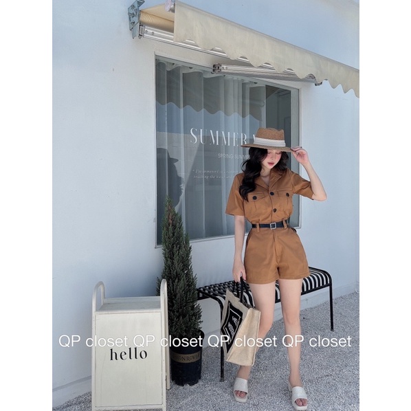 Jumsuit khuy đen kèm đai QP closet