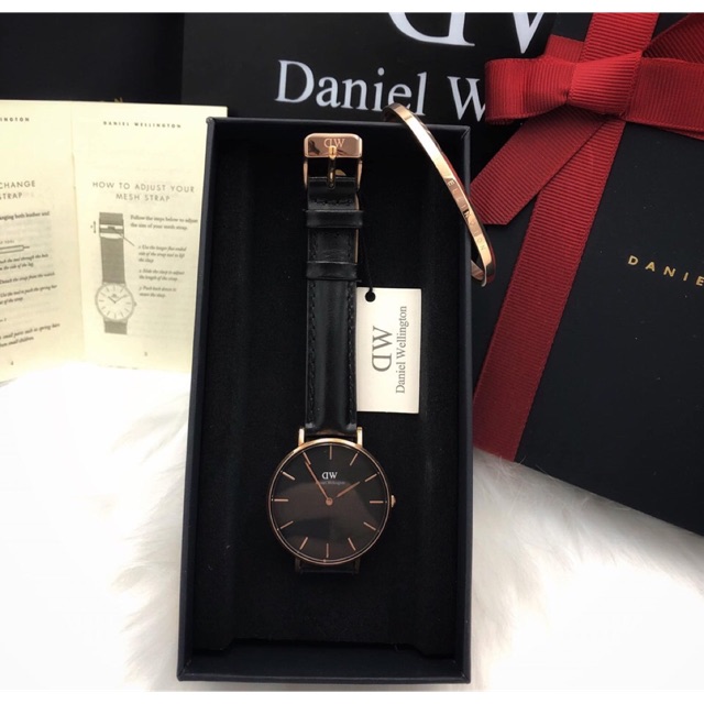 Đồng Hồ DW Nam Nữ Dây Da Thời Thượng Trẻ Trung Năng Động
