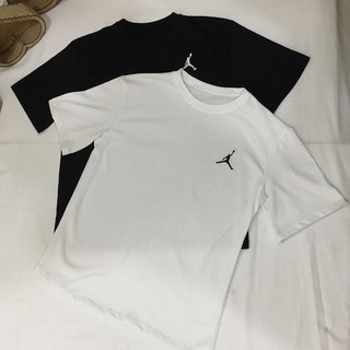Áo thun nam nữ unisex in logo vận động viên
