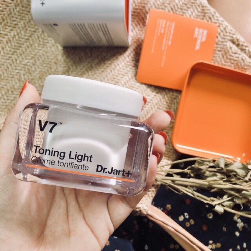 Kem dưỡng V7 Toning Light Dr.Jart+50ml cính hãng Hàn Quốc