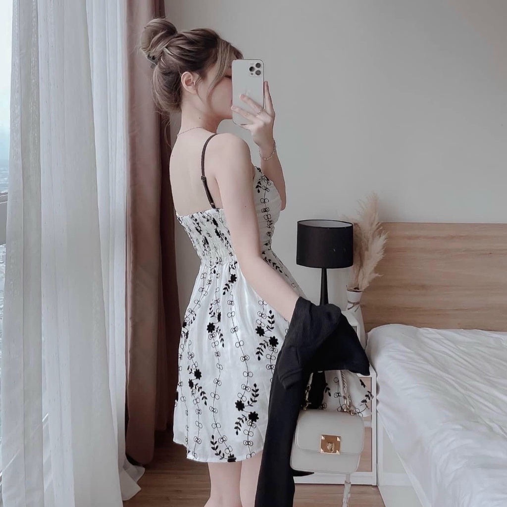 Đầm váy nữ 2 dây họa tiết lạ mắt mix áo khoác ngoài dành cho các nàng thích nhẹ nhàng, kín đáo nhưng rất xinh xắn, cute