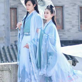 Set trang phục xanh ngọc trắng, đồ cổ trang , tiktok