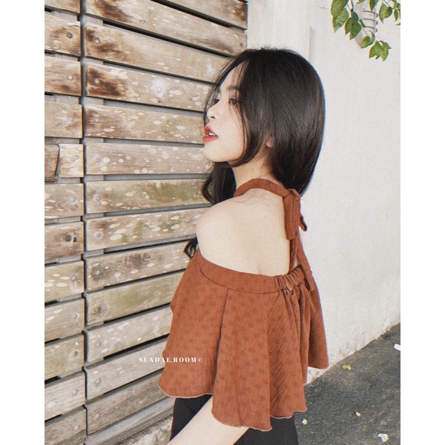 Áo trễ vai dây chéo Deros