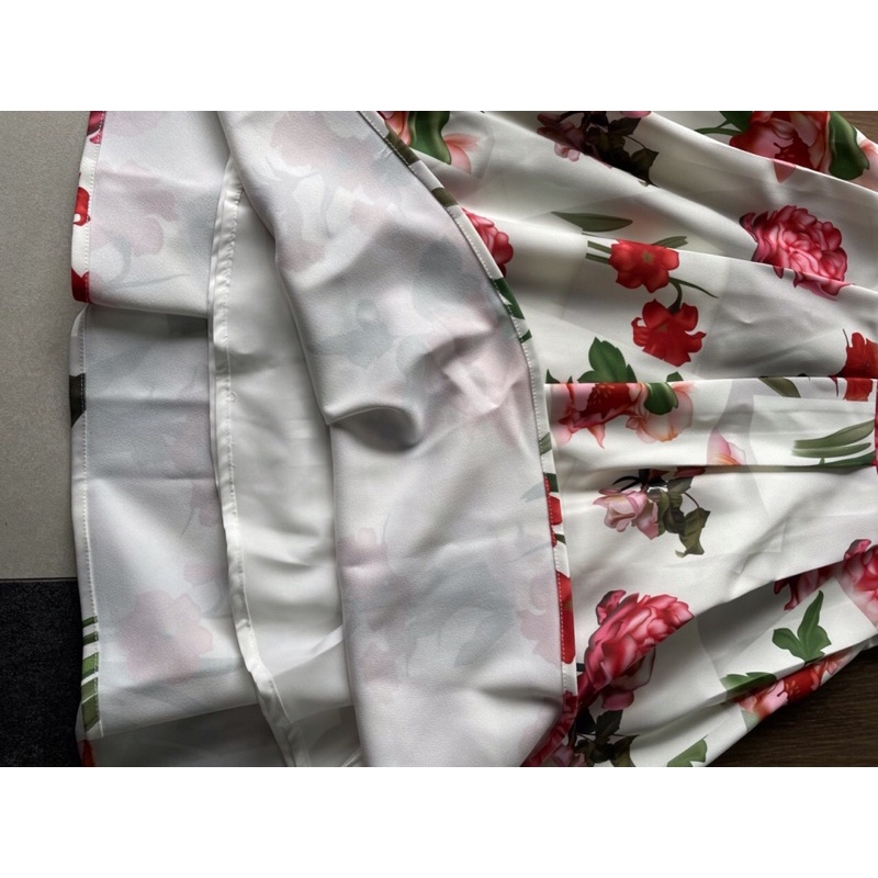 Đầm Ted baker hoa tươi tắn 🍀🍀🍀