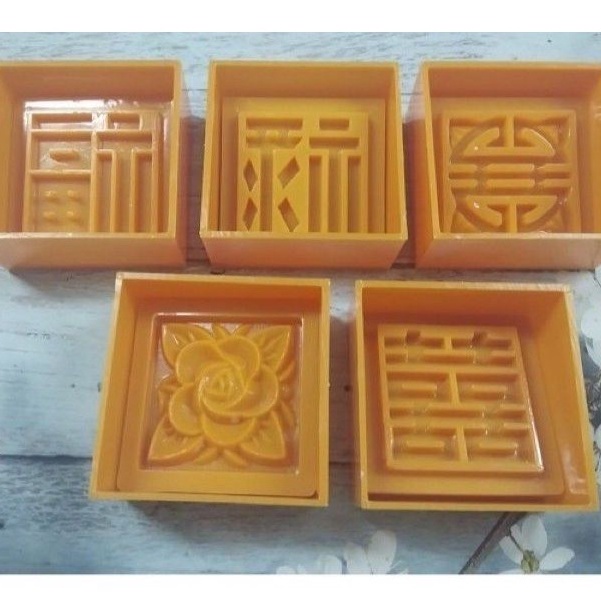 Khuôn nhận xôi, ép cơm, làm bánh bằng nhựa mẫu chữ Phúc, Lộc, Thọ, Hỷ nhiều kiểu