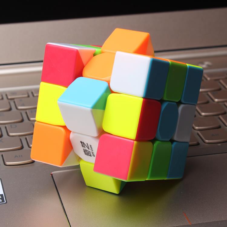 Qiyi chính hãng Tier 3 Rubik Warrior W Phiên bản nâng cấp Cuộc thi chuyên nghiệp Khối Rubik cấp 3 Đồ