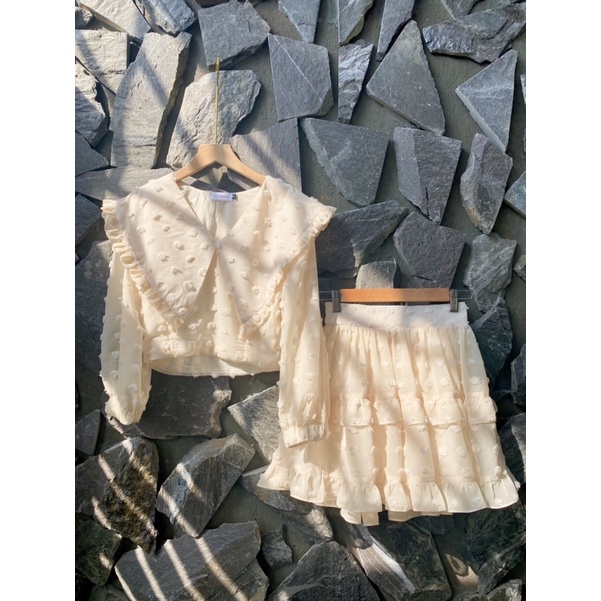 Bèo chấm bi đen - trắng