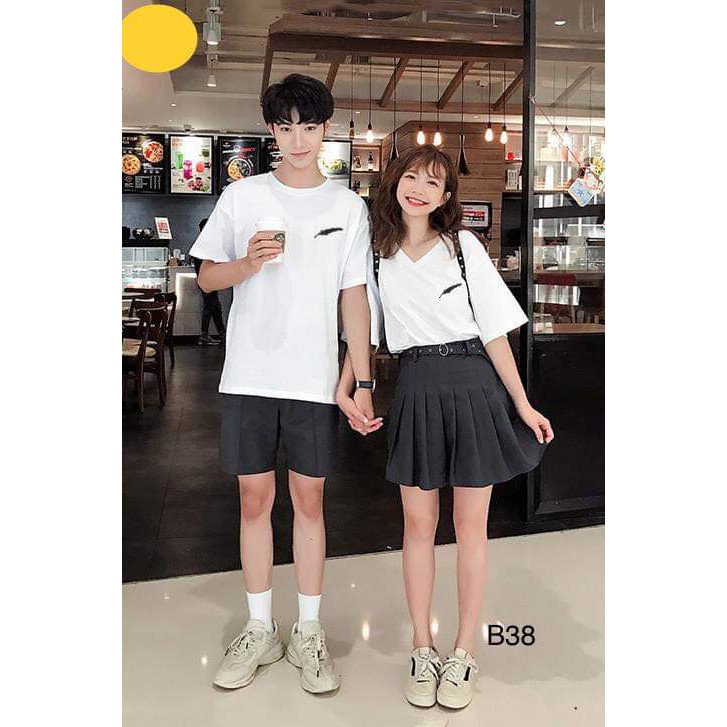 áo thun cặp lông vŨ màu trắng nam cổ tròn nữ cổ tim y hình