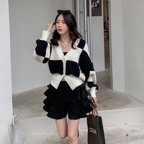 Áo khoác cardigan IHKKE tay dài cổ chữ V dáng rộng họa tiết sọc ca rô thời trang dành cho nữ