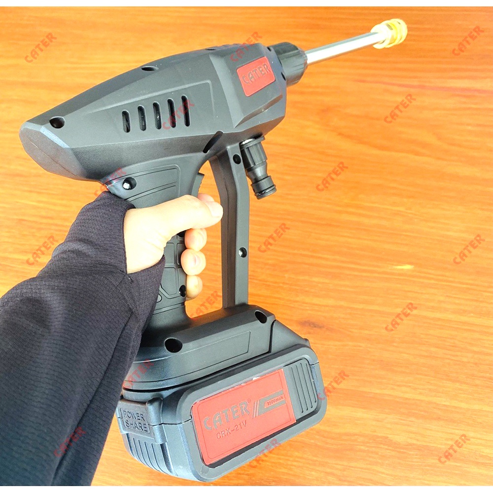 Máy phun rửa xe mini chạy pin sạc Cater CRX-21V