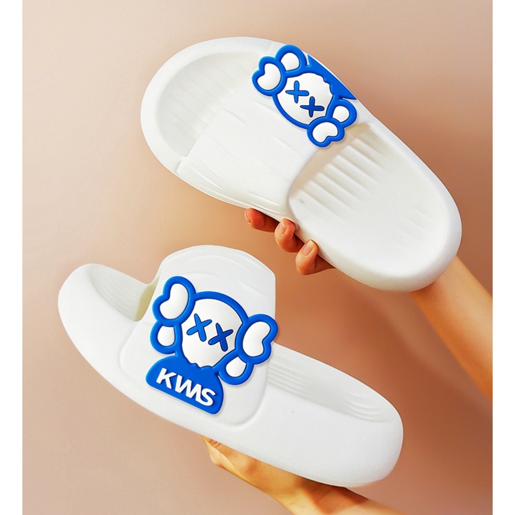 Dép nữ quai ngang, dép bánh mỳ KAWS X X nam nữ đi chung