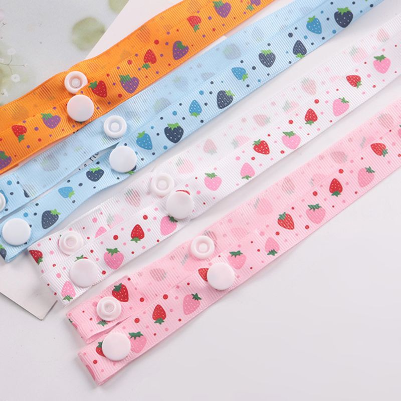 Set 4 Dây Đeo Khẩu Trang In Hình Dâu Tây Dễ Thương Cho Bé