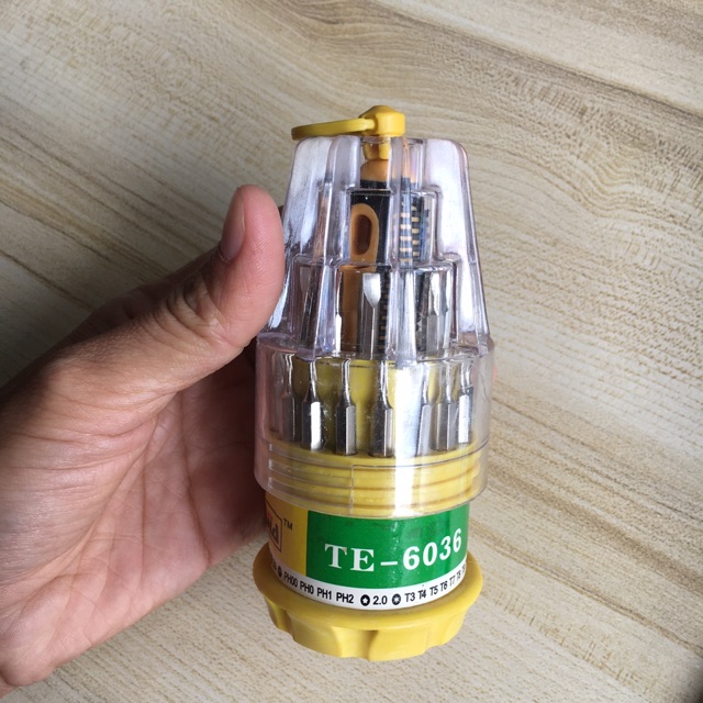 Combo Bộ Vỏ Sườn + Màn Hình Redmi 7 Zin Hàng Cao Cấp (Tặng Bộ Tua Vít Đa Năng)