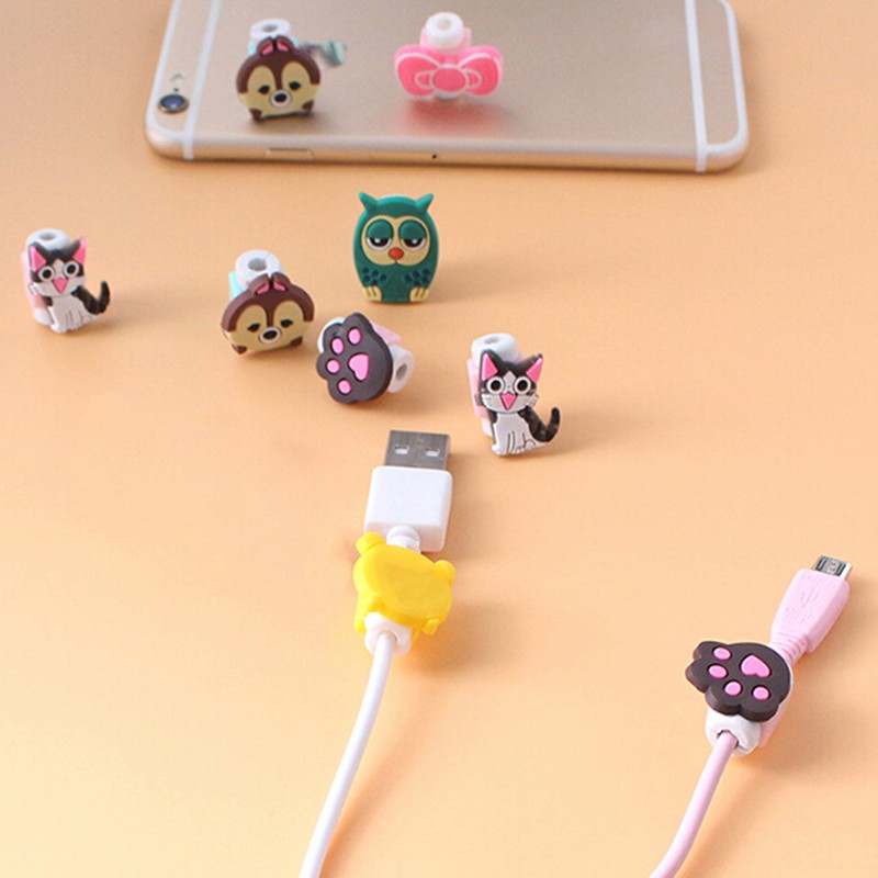 Set 4 Phụ Kiện Bảo Vệ Đầu Dây Cáp Sạc Hình Hoạt Hình Dễ Thương