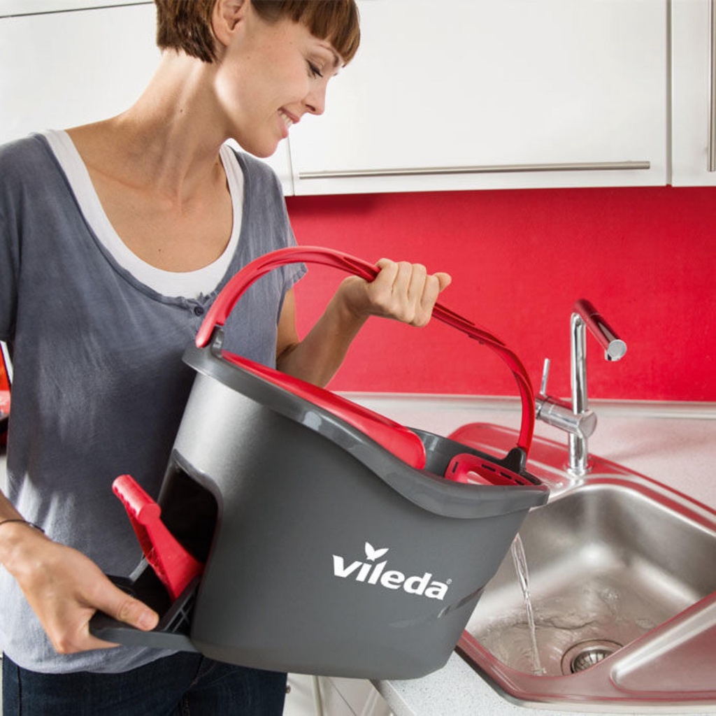 Cây lau nhà VILEDA TURBO tam giác phiên bản nâng cấp, có lỗ thoát nước, vắt trợ lực bằng chân [Hàng Nhập Đức]