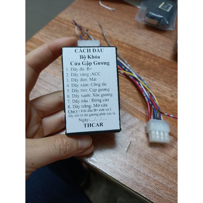 Module khóa cửa gập gương tự động dùng cho mọi dòng xe