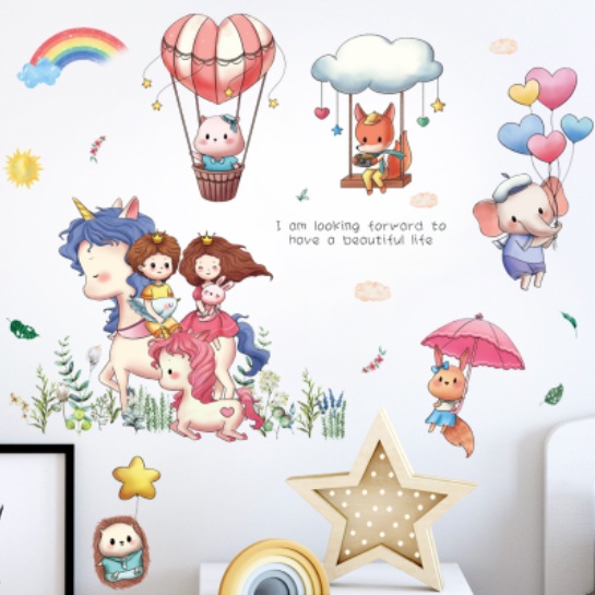 Decal trang trí tường - Mấy bạn thú bay lên trời siêu đáng yêu