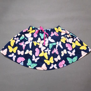 Váy quần bé gái in họa tiết hoa lá mùa xuân rực rỡ