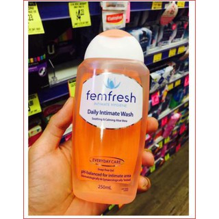 DUNG DỊCH VỆ SINH PHỤ NỮ Femfresh Daily Intimate Wash 250ml