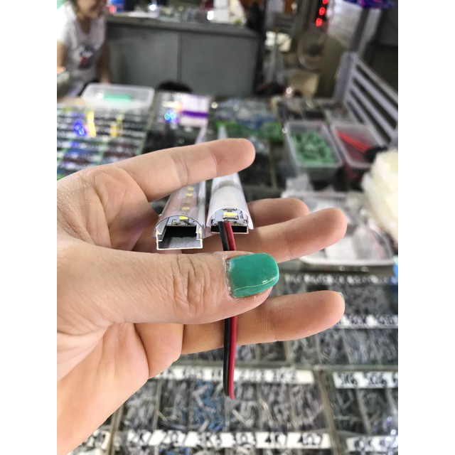 LQ-Bộ chụp nhôm có nắp đậy cho led thanh