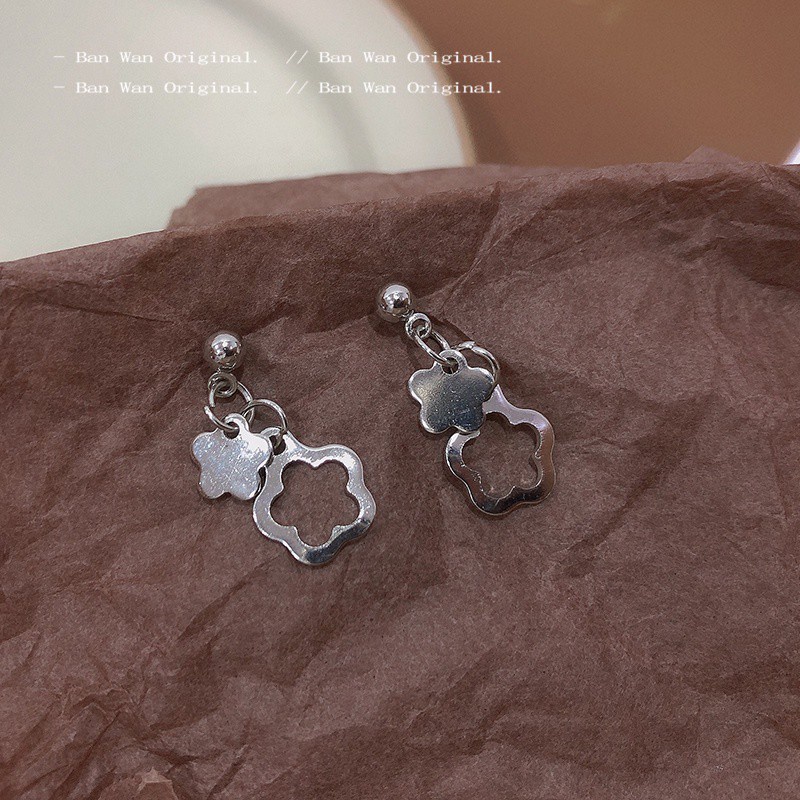 Khuyên tai bạc hình hoa rỗng đơn giản và thời trang phong cách Hàn Quốc