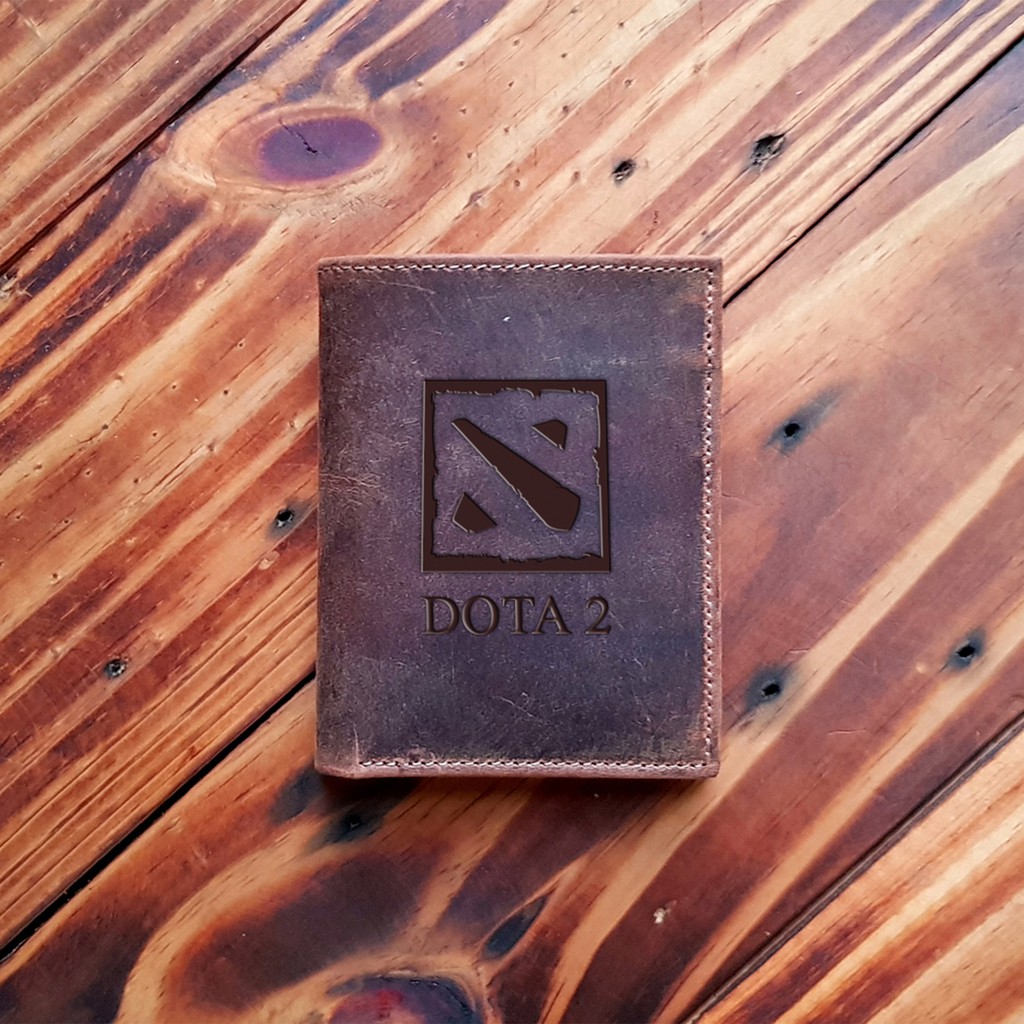 Ví da đứng dập logo dota 2 da bò sáp, ví nam đứng da thật