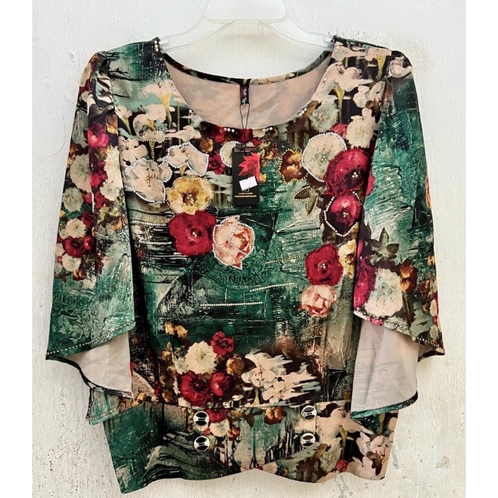 Áo Nữ Trung Niên Tay Loe Hoạ Tiết Bông Đính Đá Phối Nút Hàng Quảng Châu Cao Cấp Free size 48-65kg