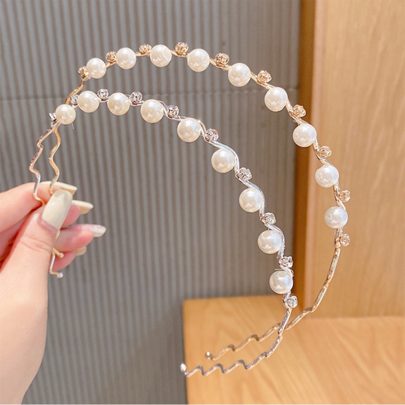 Cài tóc nữ đính ngọc trai xinh xắn thời trang