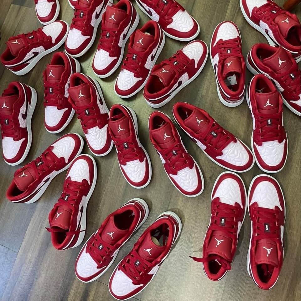 Giày Nike Air Jordan 1 Low SE Big Kids' shoe giày bóng rỗ cho trẻ em phiên bản giới hạn - size 4Y