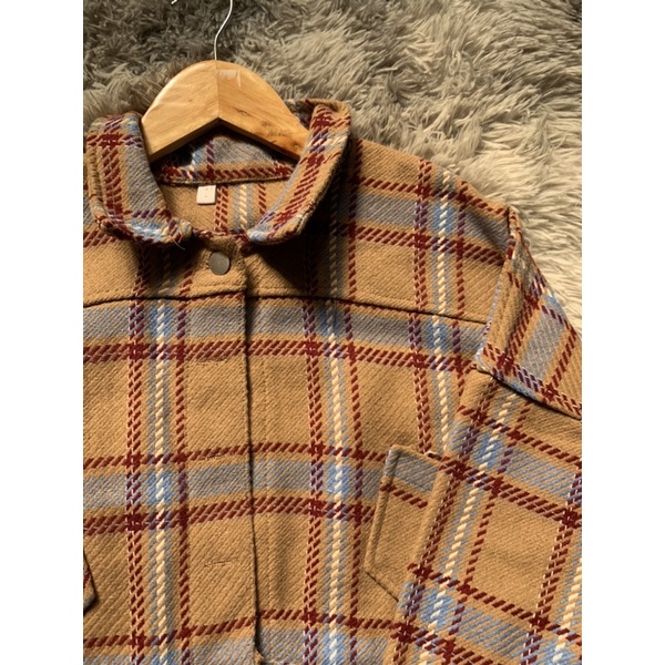 [Hàng 2hand kèm ảnh thật] Áo khoác dạ ngắn croptop dày dặn, trẻ trung | BigBuy360 - bigbuy360.vn