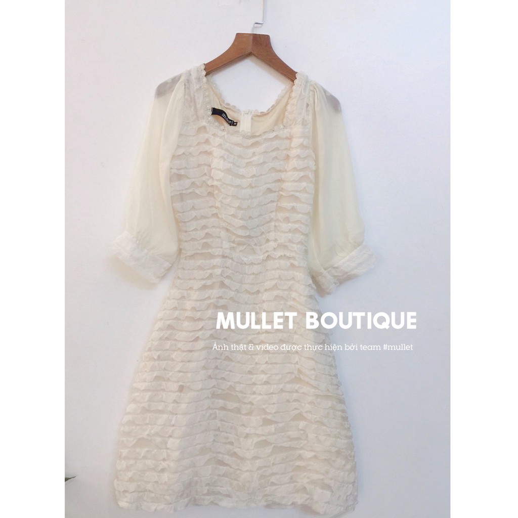 -  VÁY TƠ XẾP TẦNG TAY LỠ by Mullet