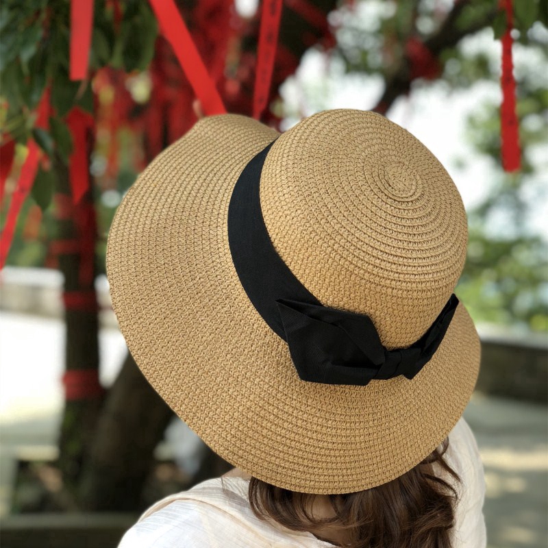 Beautiful fashion bow-tipped sedge hat for women