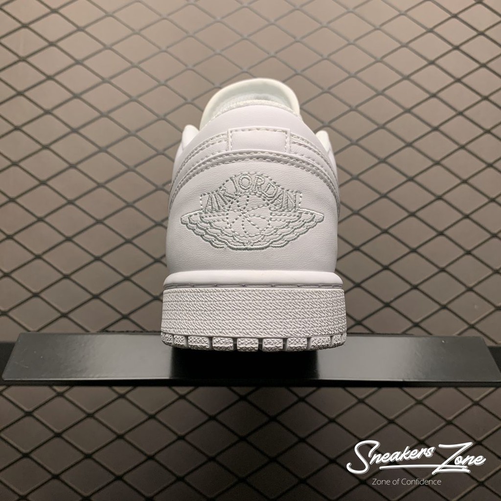 [Mã FAGREEN245 giảm tới 30K đơn 99K] (FREESHIP+HỘP+QUÀ) Giày thể thao AIR JORDAN 1 Low full white full trắng cổ thấp | BigBuy360 - bigbuy360.vn