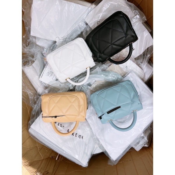 Túi Lyn tay cầm DAISIES