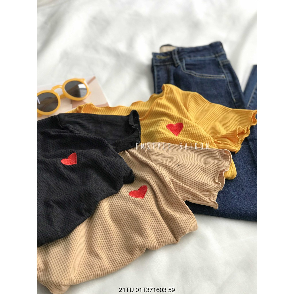 Áo thun tay ngắn THÊU TIM ulzzang thời trang nữ Fmstyle Saigon 21TU05T371902 | BigBuy360 - bigbuy360.vn