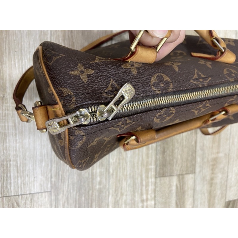 Túi si da thật LV trống