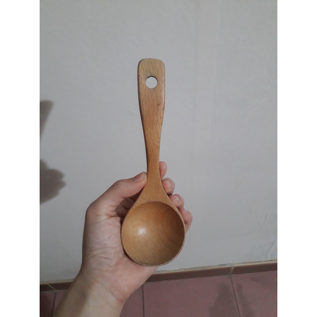 Môi canh có lỗ (Vá môi), muỗng múc canh bằng kim loại, môi múc cơm bằng gỗ dài 22cm, rộng 6cm