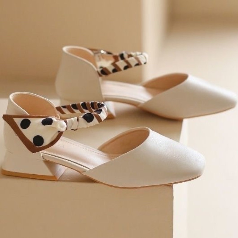 Giầy búp bê quai vải chấm bi gót thấp ôm chân kiểu dáng trẻ trung kiểu dáng Hàn Quốc Ulzzangshop520