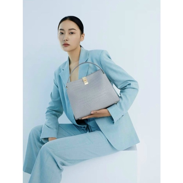 PEDRO NEW NEW !!!  PW2-56610013  Kiểu túi xách tay nữ mang phong cách giản dị ,tinh tế