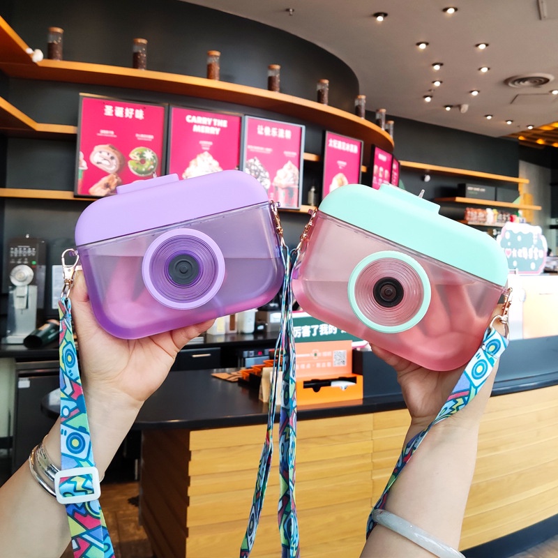 Bình Nước Nhựa Có Ống Hút Hình Máy Ảnh Sáng Tạo Dễ Thương Chống Rò Rỉ Cho Nữ