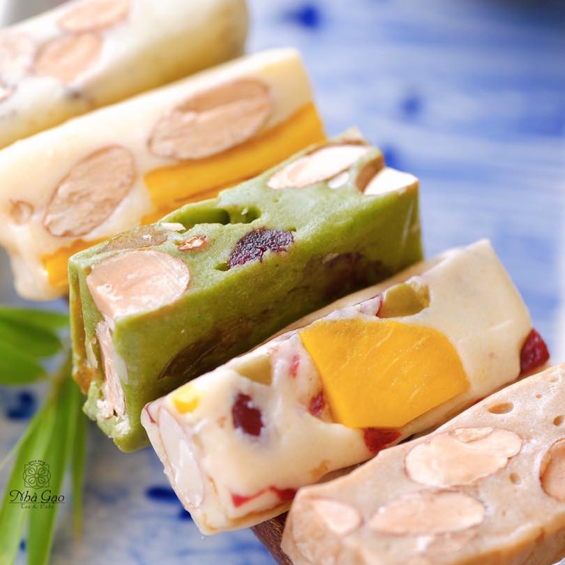 Kẹo nougat cao cấp Nhà Gạo vị bạc hà hộp 300gr