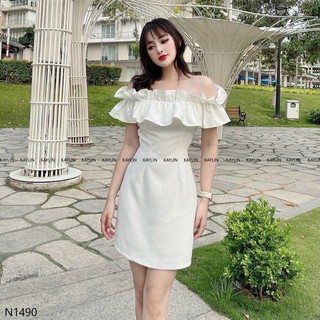 Đầm trắng phi bẹt vai