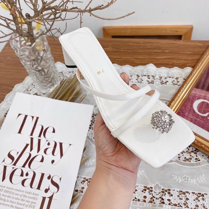 DÉP GUỐC NGÓN ĐÍNH HOA GÓT DẸT 5P